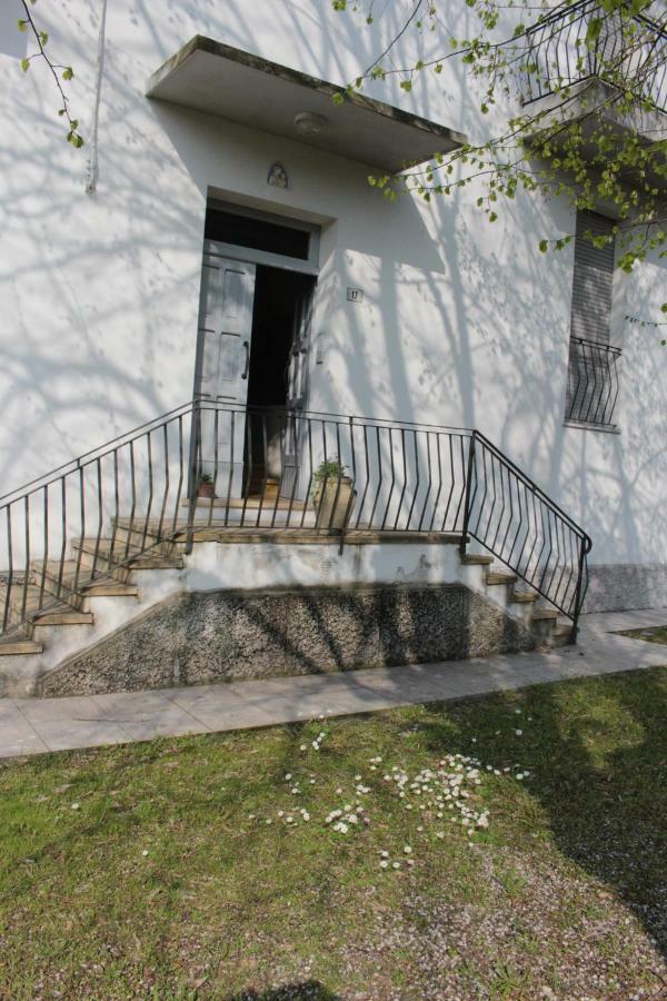 Villa Dei Tigli San Vicenzo di Galliera Buitenkant foto